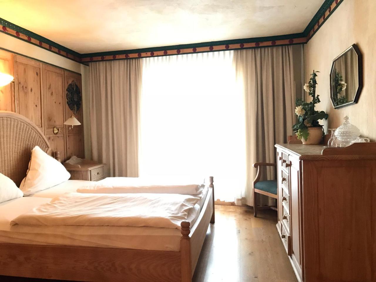 St. Vinzenz Hotel Kerpen  Buitenkant foto